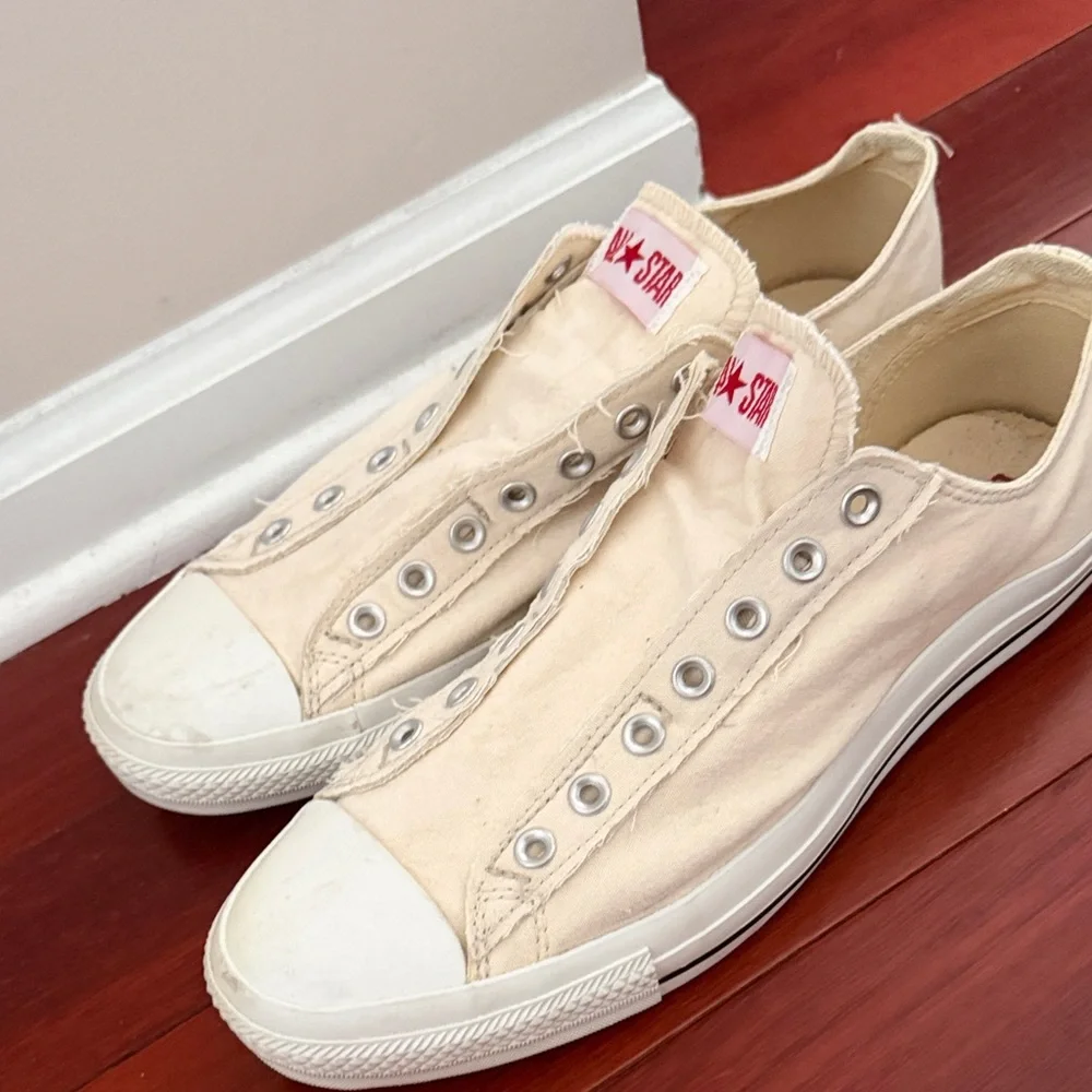 Converse Off-White Slip-On Sneakers - Picture 3 of 3